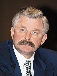 О. В. Руцький, генерал-майор авіації, Герой Радянського Союзу, перший та останній віце-президент Російської Федерації з 1991 по 1993 рік