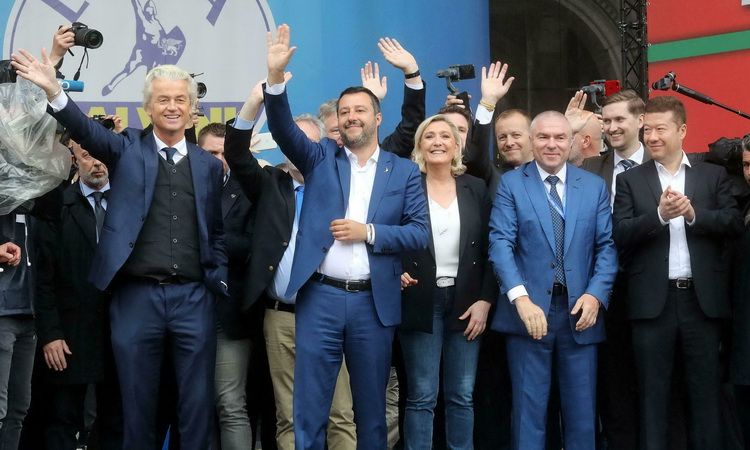 Табір євроскептиків об'єднує головним чином праві партії націонал-консервативної ідеології Табір євроскептиків об'єднує головним чином праві партії націонал-консервативної ідеології