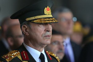 Хулусі Акар